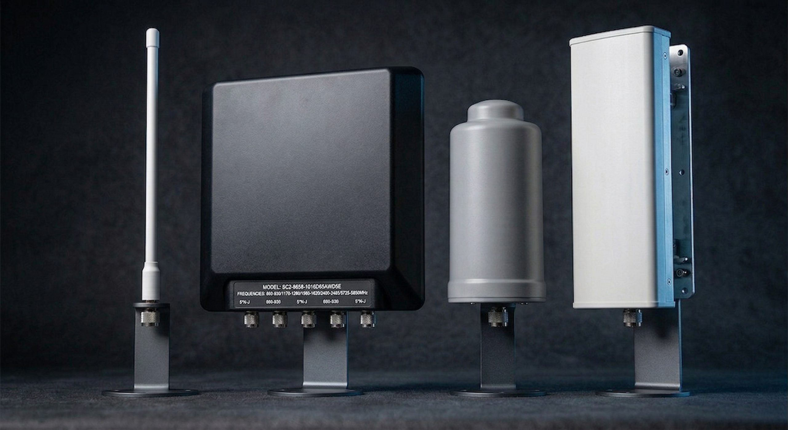 CorelixRF factory RF antenna VSWR and return loss verification with VNA test equipment