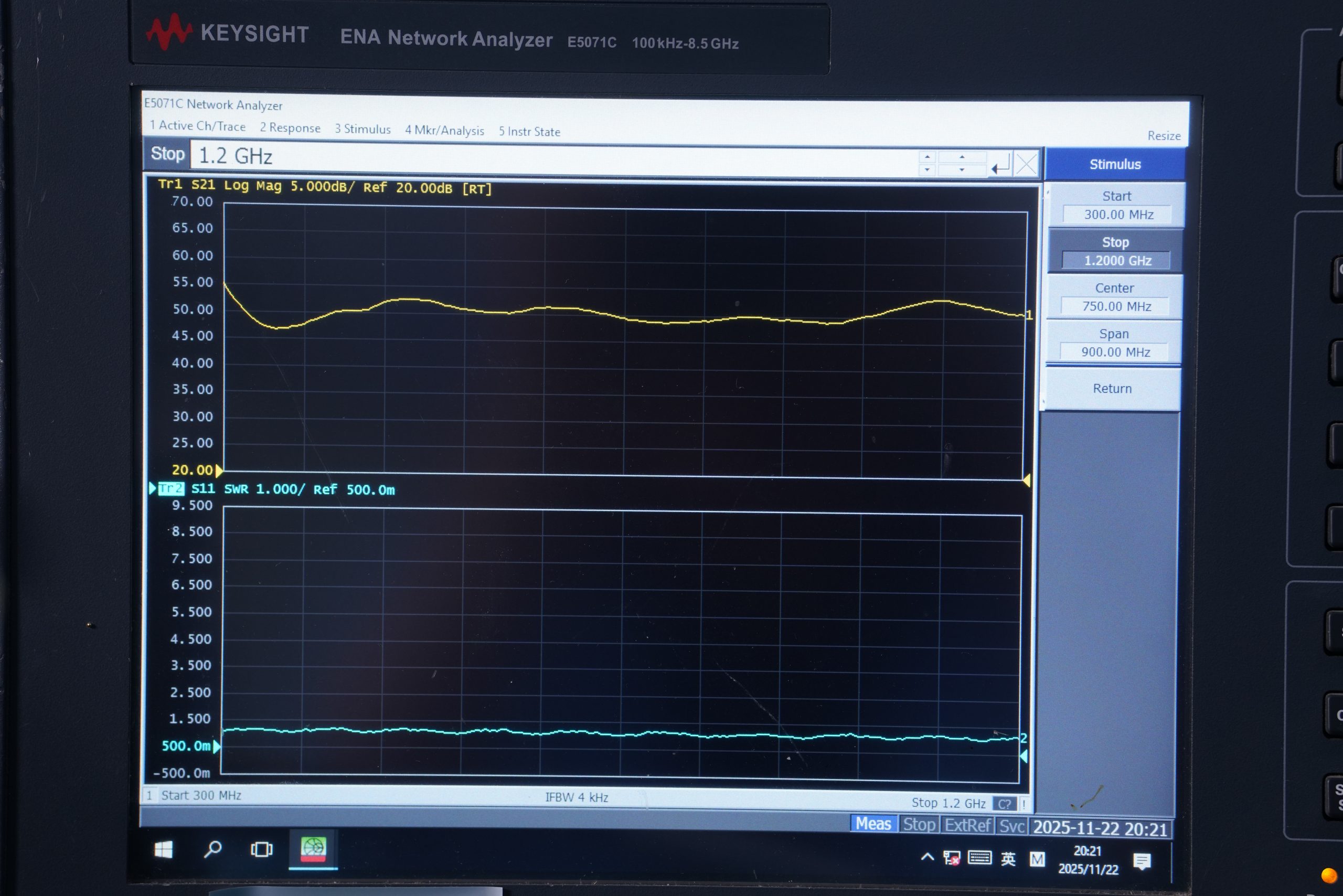 Illustrative dual-channel signal development setup