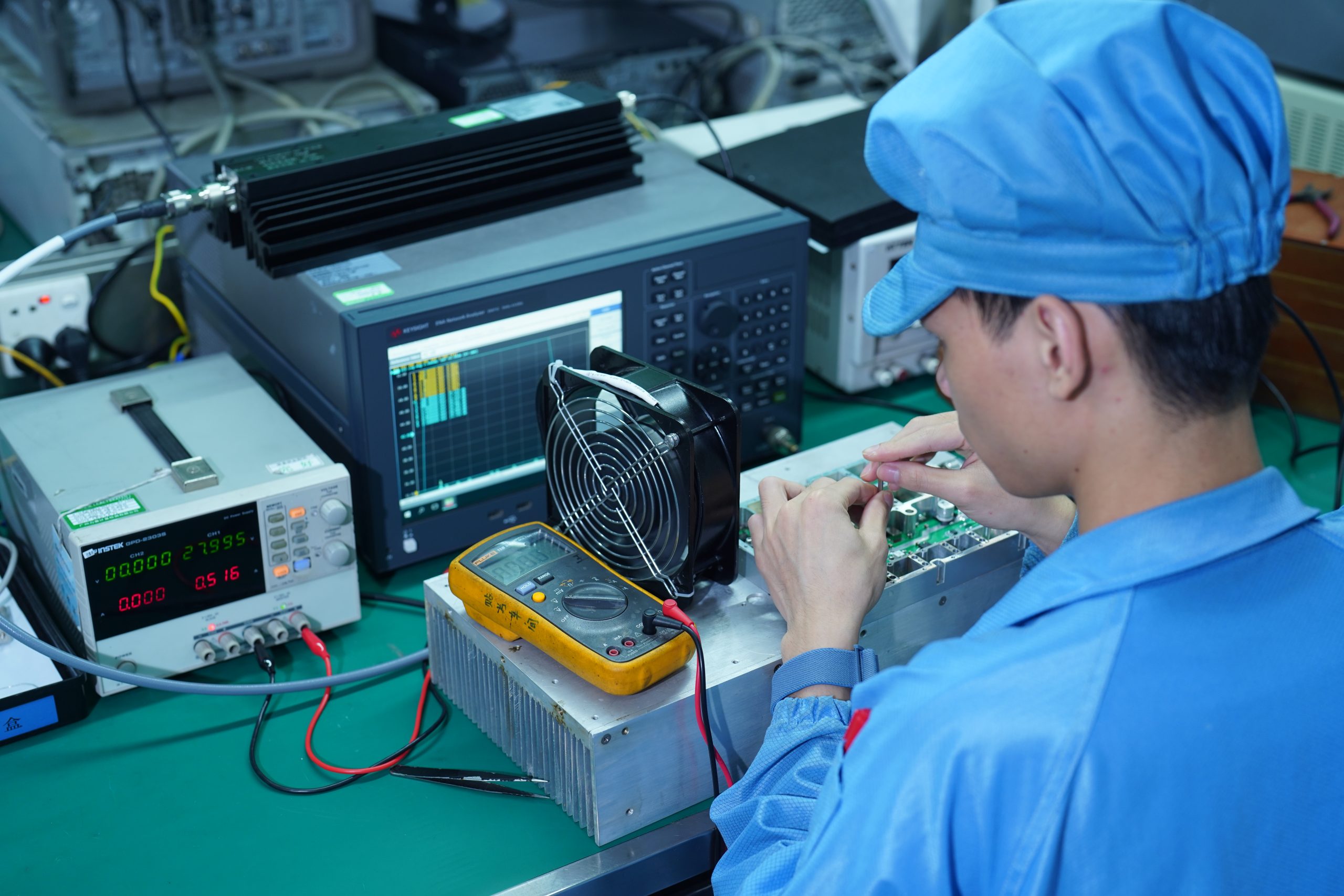 Illustrative laboratory RF project environment