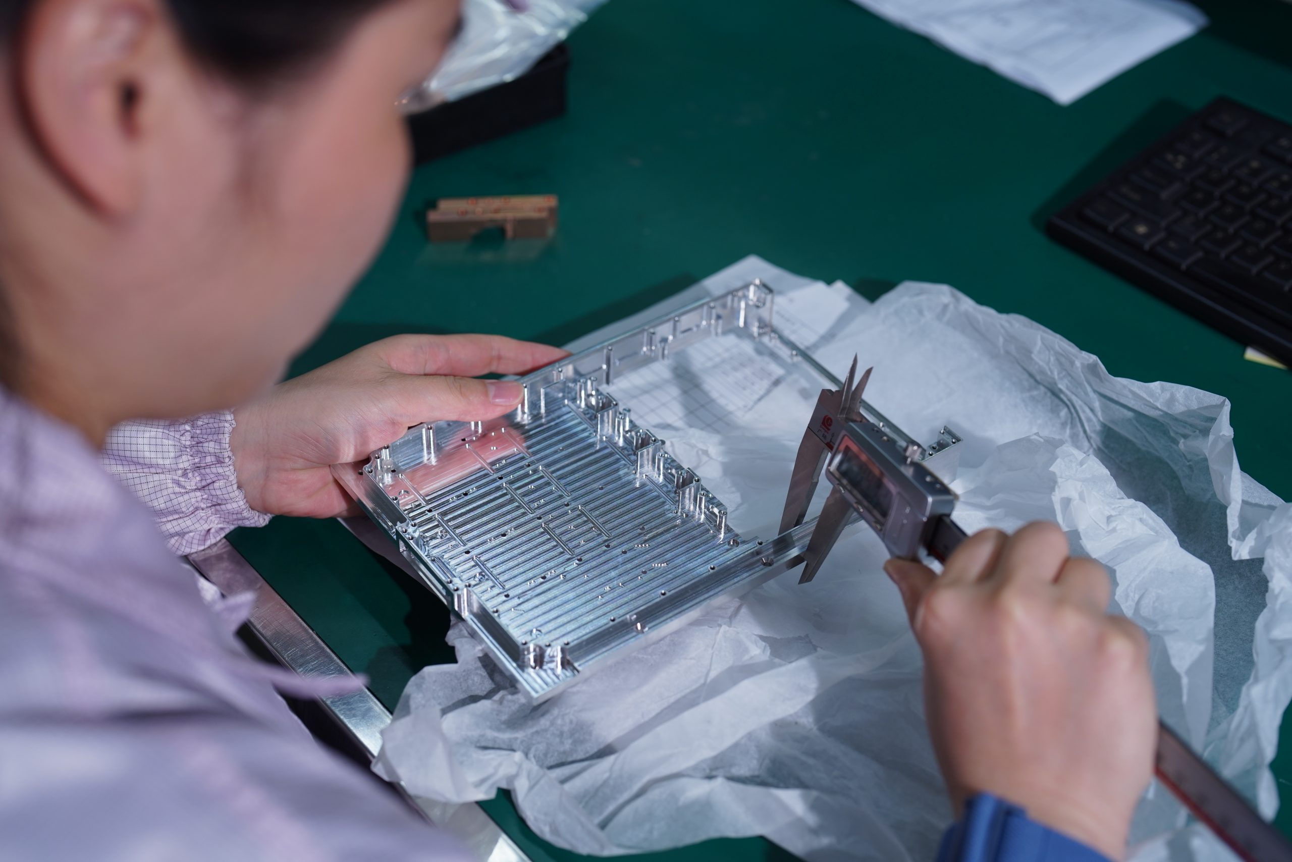 Final quality inspection before RF module shipment