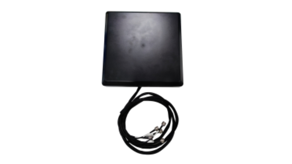 Multi-Port Directional Panel Antenna