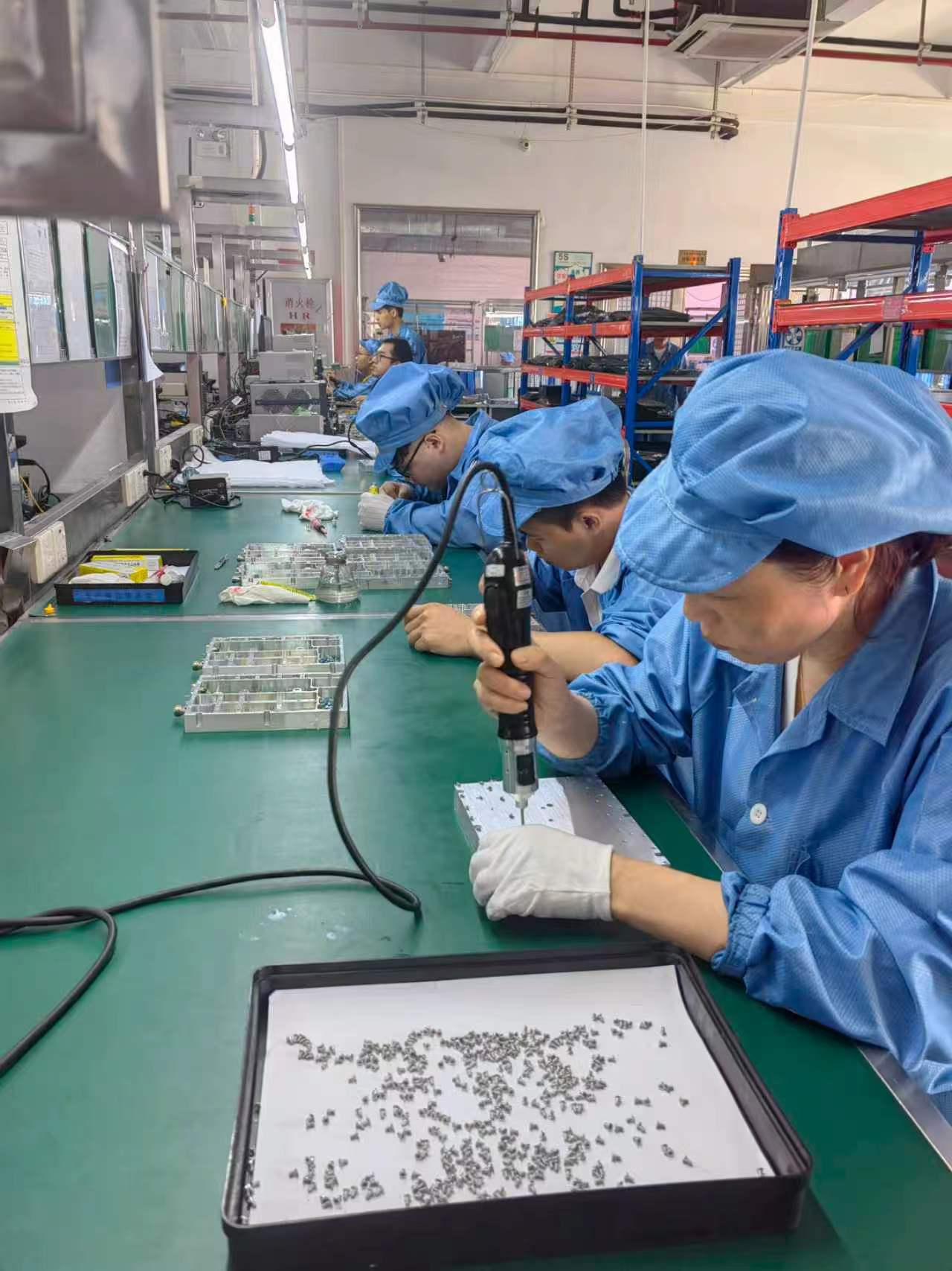 Manufacturing workshop and assembly